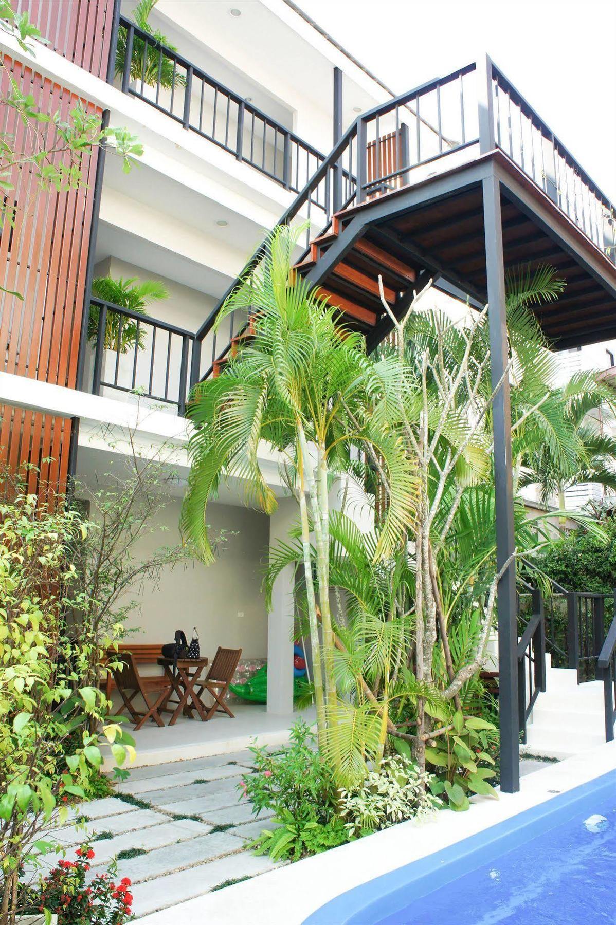Chaba Place HHQ Exterior photo